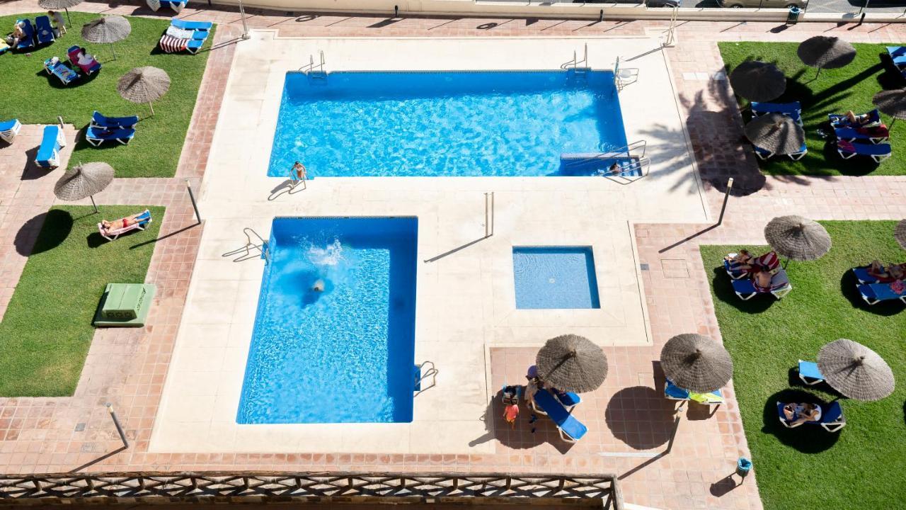 Aloha Apartamentos - Primera Linea De Playa - Vista Al Mar Benalmadena Bagian luar foto