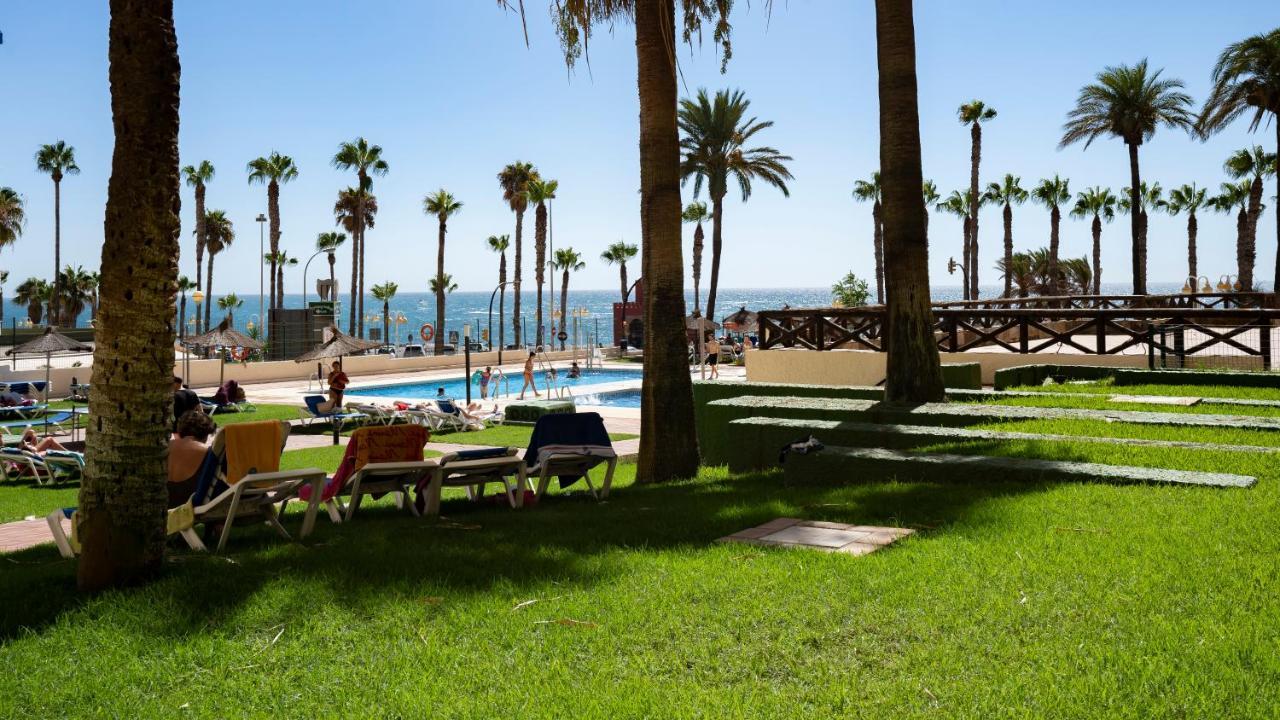 Aloha Apartamentos - Primera Linea De Playa - Vista Al Mar Benalmadena Bagian luar foto